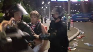 Protest Diaspora in Piata Victoriei pe 10 august 2018 - Bataie jandarmi