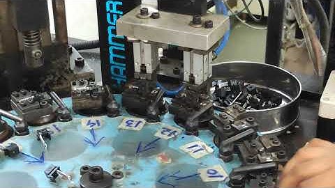 toggle press with indexing . dual head .