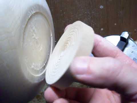 "Диолд СД-400". Один из способов крепления заготовки на станке.