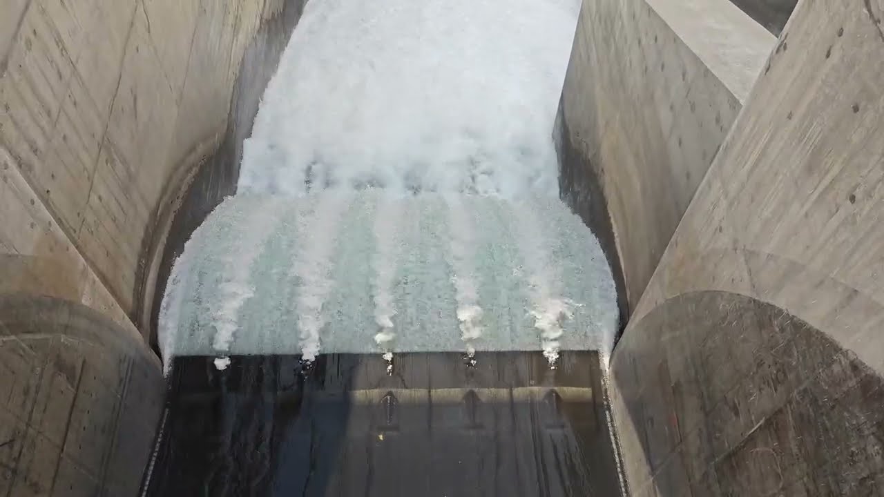 Impacts of climate change dried water in rivers 