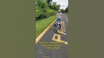 How to Paint PERFECT Curbs in a Parking Lot 🎨 #satisfying #linestriping #painting