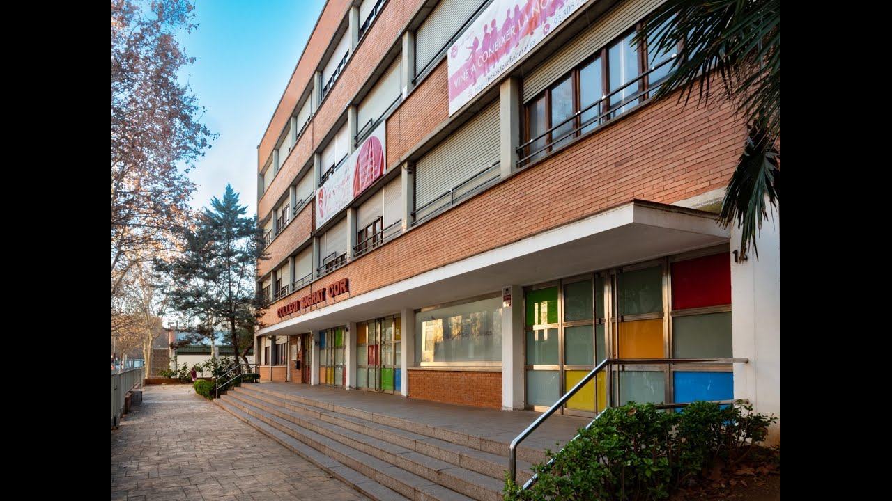 L'ESCOLA SURT AL BARRI #sagratcorbesòs #fembarri