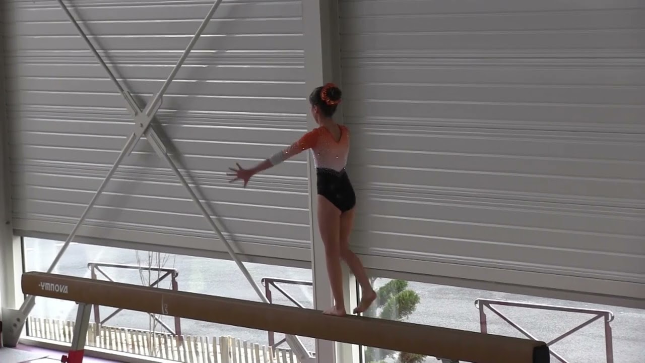 N6 7-11 E2 Poutre - Azilis, Fatima, Gwenaëlle, Inaya, Layina, Léane