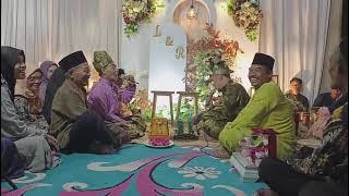 Berbalas pantun melamar/meminang di Riau Suku Jawa & Melayu. Penuh peribahasa, lucu dan menghibur.