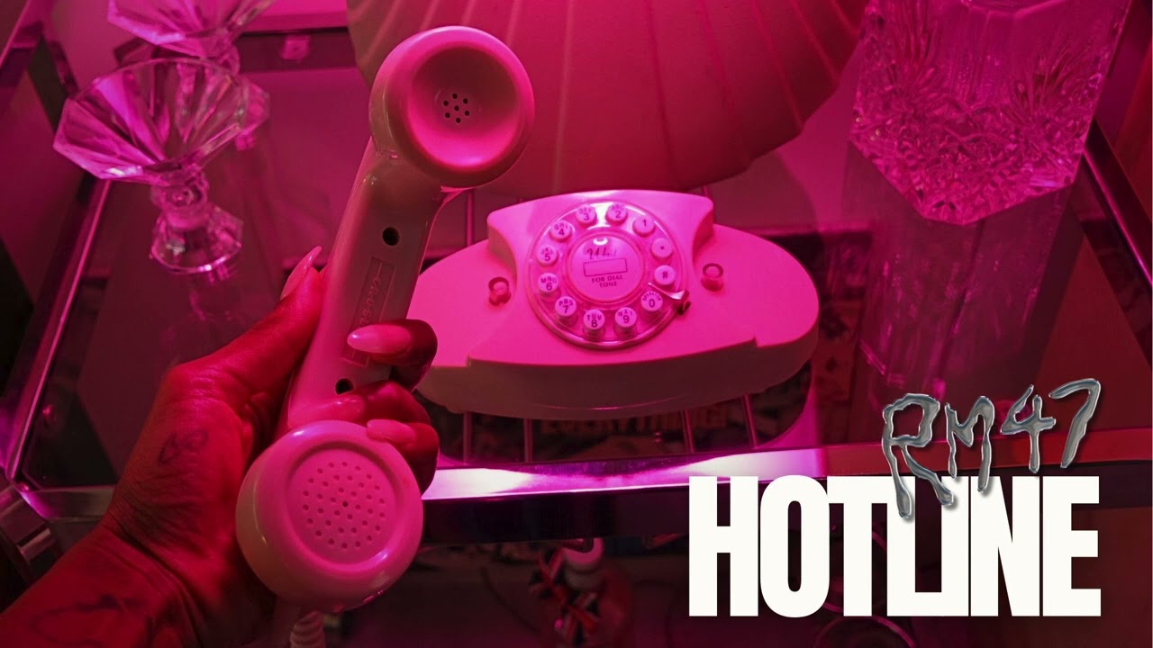 RM47, MAAD, Raleigh - Hotline (Official Audio) auf YouTube ansehen RM47, MAAD, Raleigh - Hotline (Official Audio) auf YouTube ansehen