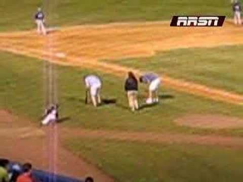 Roscoe vs. Shot - The Dizzy Bat Race - YouTube