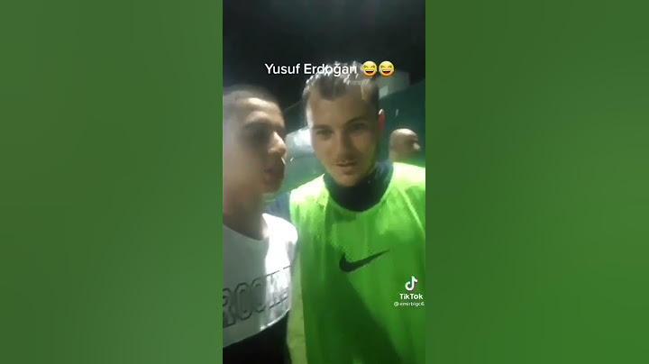 Yusuf Erdoğan taraftarı dövüyor