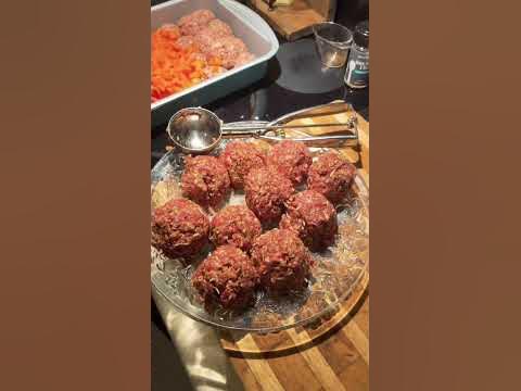 Take dinner outside this summer with these delicious Hobo Burgers! #