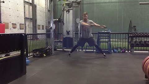 Wide-Stance Anti-Rotation Chop w/Rope
