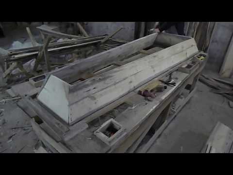 Производство деревянных гробов GROBY IN UA. Изготовление дна гроба. Купить гробы оптом