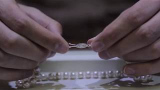 How to Use a Safety Clasp on Your Pearl Necklace: A Step-by-Step Guide - The Pearl Source