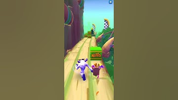 Difficult Lab Assistant is defeated by Smart Crash in Crash Bandicoot: On the Run #Short