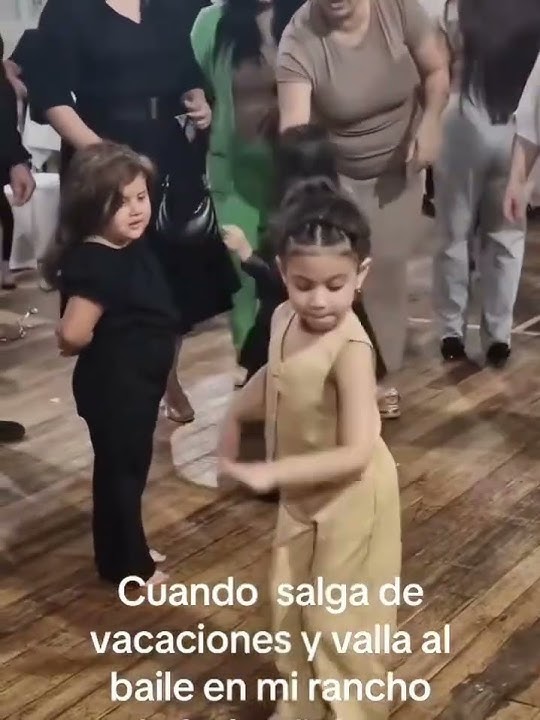 Que Bonita niña, Que bien baila La Niña😊#quebonitobaila#nina #baila #disfrutandoelmomento