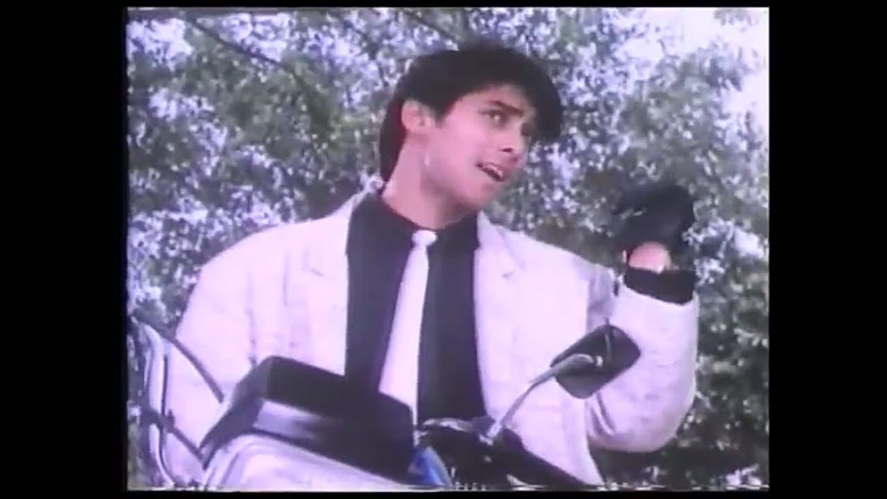 Young Salman Khan first ad 1985 Hero Honda CD100