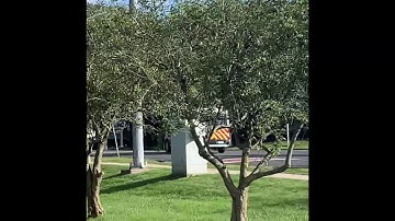 AMR (American Medical Response) Ambulance 325 Responding Code 3 To A Medical Call