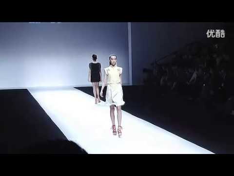 【嫵媚色女】搜集"2012 秋冬上海時裝周——La vie 更多請看右側視頻信息"
