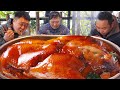 5斤鴨子，二弟做“鴨子燉豆子”，麻辣鮮香兄弟倆吃爽了｜Mukbang【鐵鍋視頻】