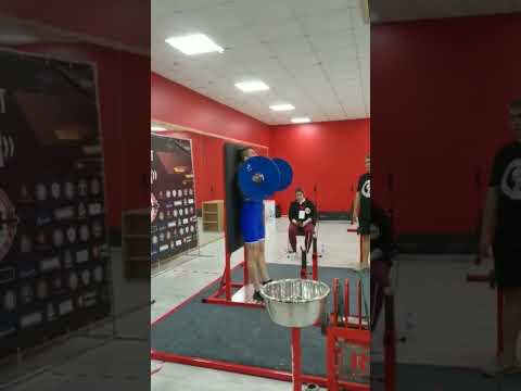 строгий подъем на бицепс 60кг. норматив мастера спорта.