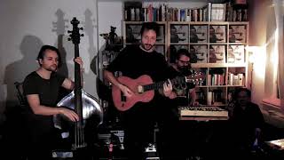 Video thumbnail of "KVĚTY - Koňýku (unplugged doma)"