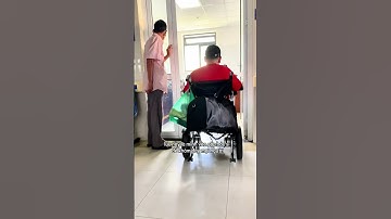 Người Khuyết Tật Đi Xe Lăn Tự Đến Bệnh Viện Khám Bệnh #shorts