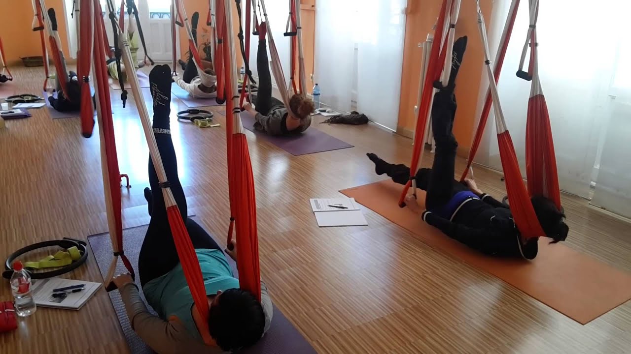 FORMANDO PILATES AEREO - YouTube