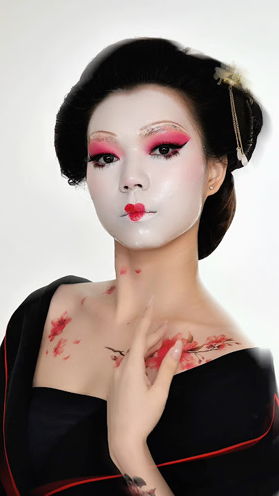 Our Little Geisha onboard🎋 #beautyeducation #icamakeupacademy #makeupbangkok #makeuphalloween