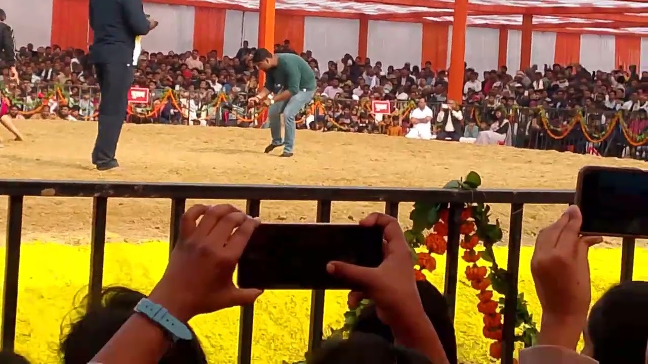  Kanpur ke C.H.S school me hua dangal 💪 girls ☠️ like 👍 comment ❤️ subscriber# viral videos # 📉♥️