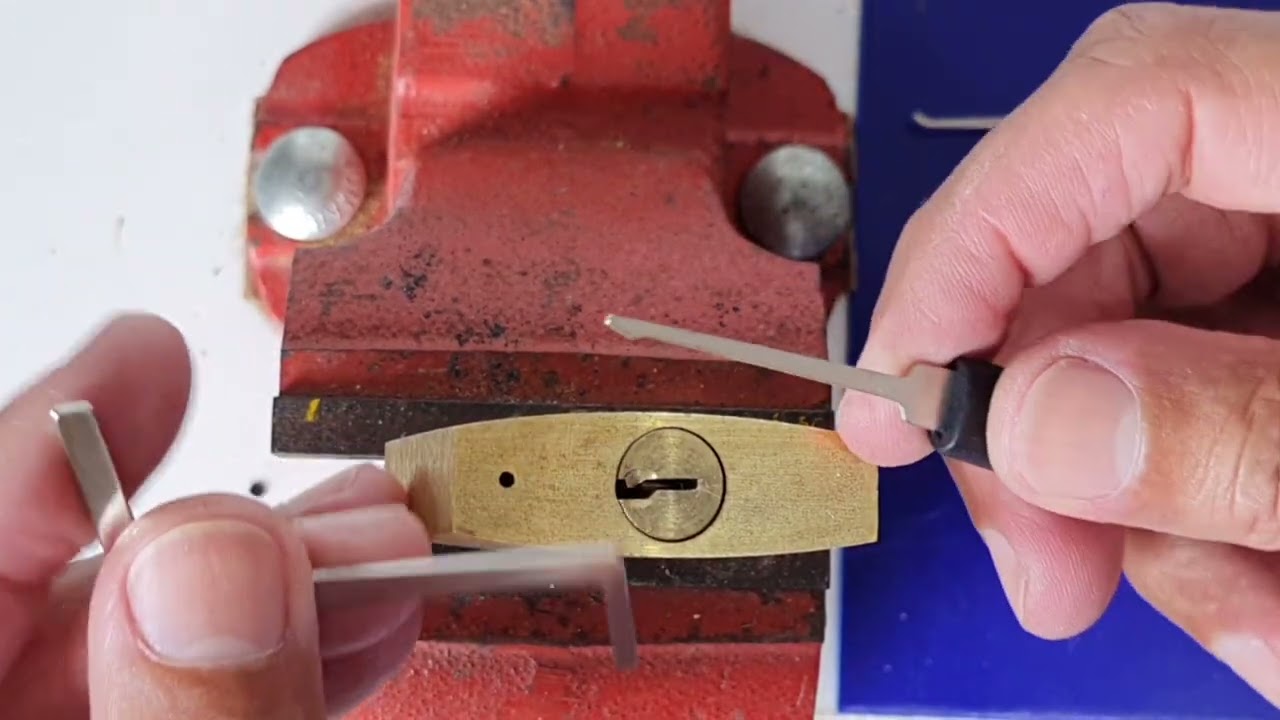 ✅  🔓Como Abrir Um Cadeado da PAPAIZ de 50mm com Mixa sem Curva - Vídeo 3 @ChaveiroHM