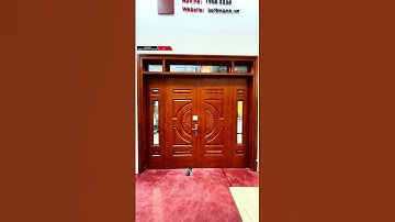 ✅ Mẫu Cửa thép vân gỗ 4 cánh, 2 cánh lớn và 2 cánh nhỏ có ô kính 2 bên và ô thoáng kính phía trên