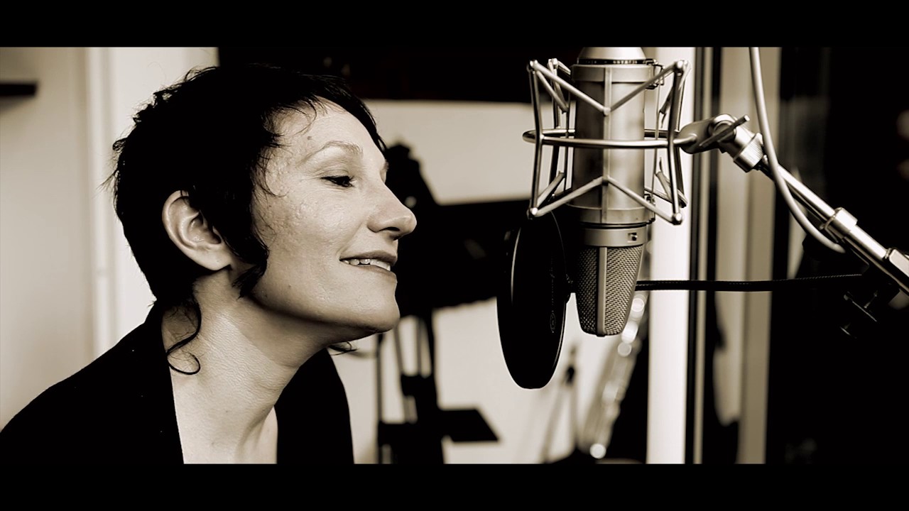 Video of the Week #14: "Celle Qui Reste", Cendre Osmoza vcl, handpans/prod, J.Nattagh