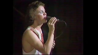 Watch Skyhooks Living In The 70s video