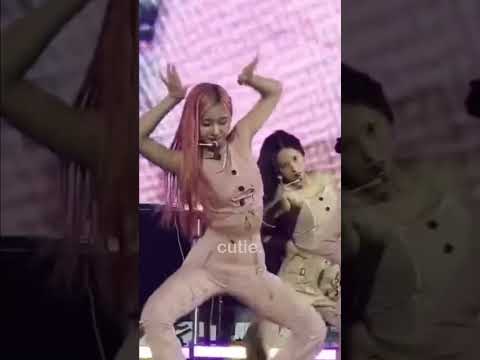 Kep1er Yeseo S Stage Presence And Dancing Skills AJOU University Festival 