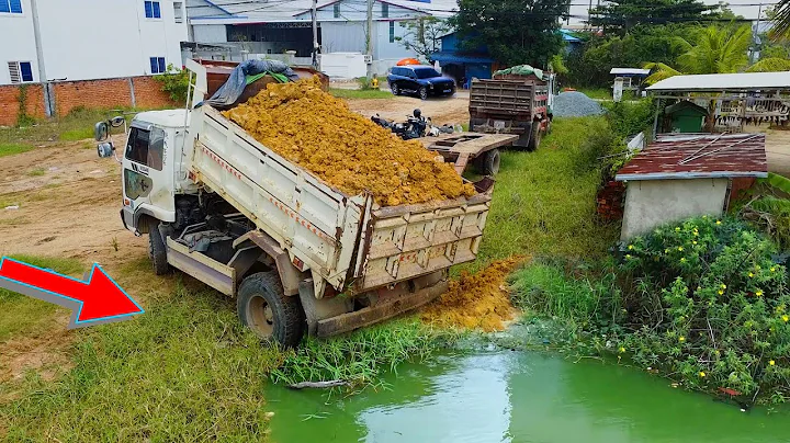 Nicely Start New Landfill!! Transforming a Landfill Dumping & Dozer in Action