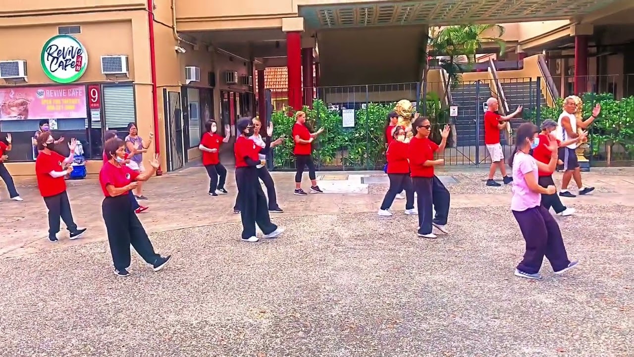 Form 42 Sifu Rick Chao and Sifu Lok Leng Chu lead class in practice