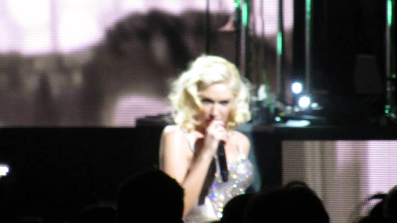 EIT Exclusive Danger Zone Gwen Stefani Orpheum Theater 2715 YouTube