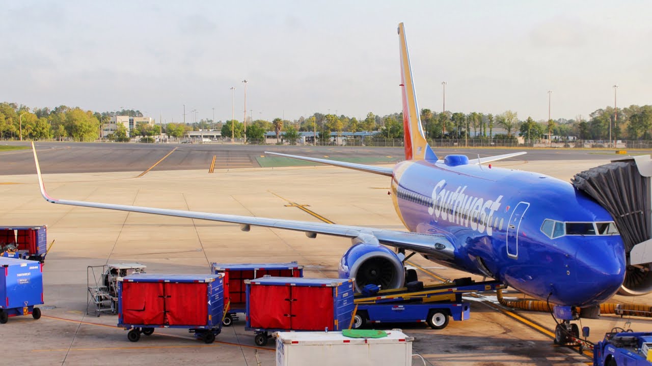 Orlando International Airport (MCO) Take Off — Southwest Airlines WN430