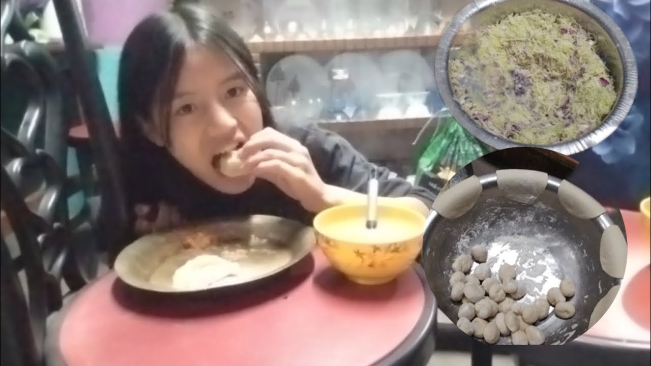 We thoroughly enjoyed our family dinner, which featured excellent veg momos. 🥳🤤