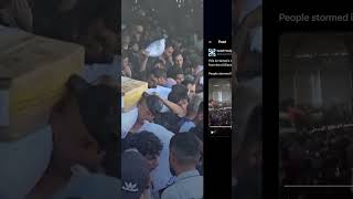 Details Crowds storm WFP warehouse in Gaza amid food crisis generated by Israel's aid delivery restrictions News