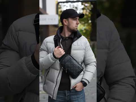 Сумка чоловіча Avenue Slingbag Monogram Eclipse Grey, видео 1