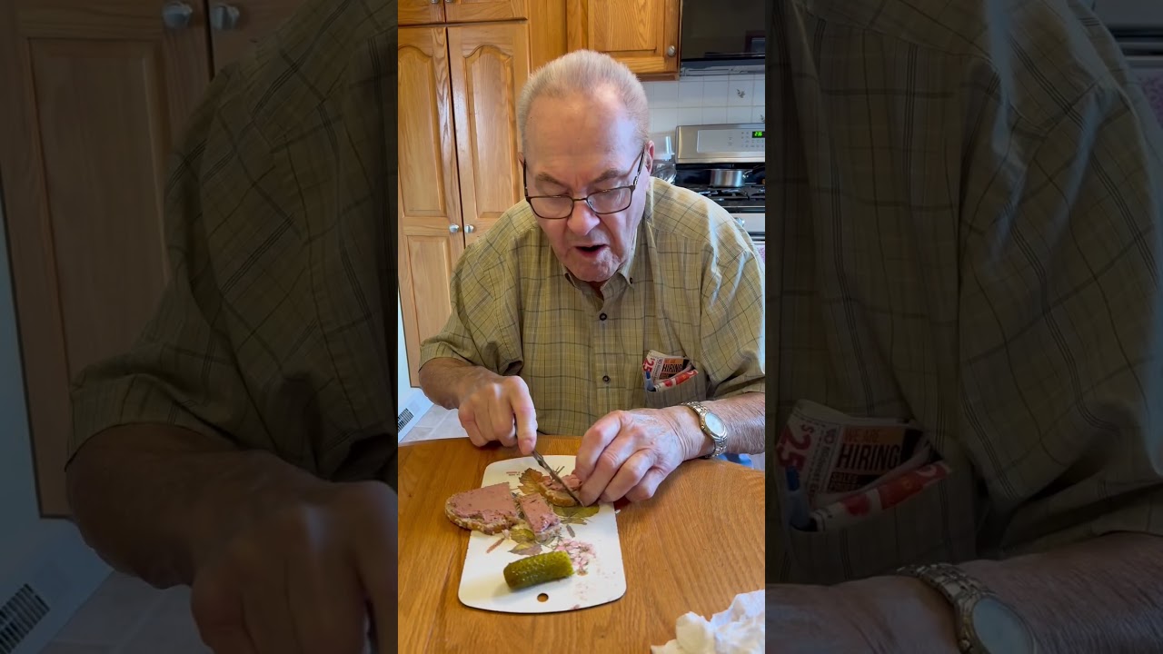 Opa’s Legendary Liverwurst Sandwich 🥪 | Bread Slicer Magic & Pickle Perfection! 