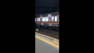 Malam Hari naik KRL Commuter Line #shorts