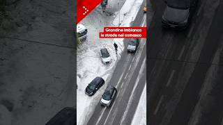 Grandine nel comasco, strade come innevate a Cermenate: il drone