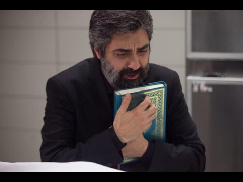 مراد علمدار يبكي على امه في ثلاجة الموتى مشهد حزين من وادي الذئاب الجزء 9 الحلقة 30