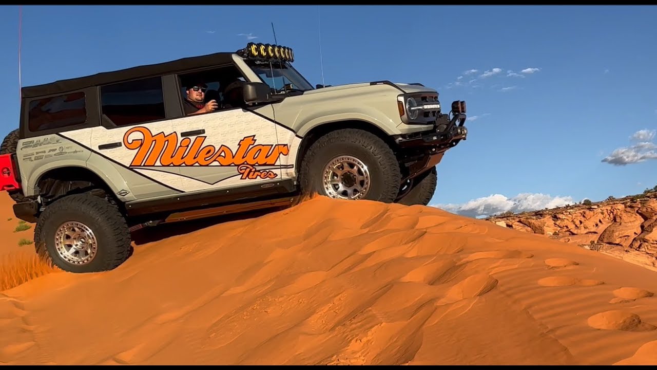 Custom 4x4 Ford Bronco Drives Down the Dunes in Sand Hollow State Park OHV 