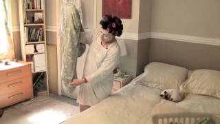 The Practical Girl's Guide to Folding Fitted Sheets.