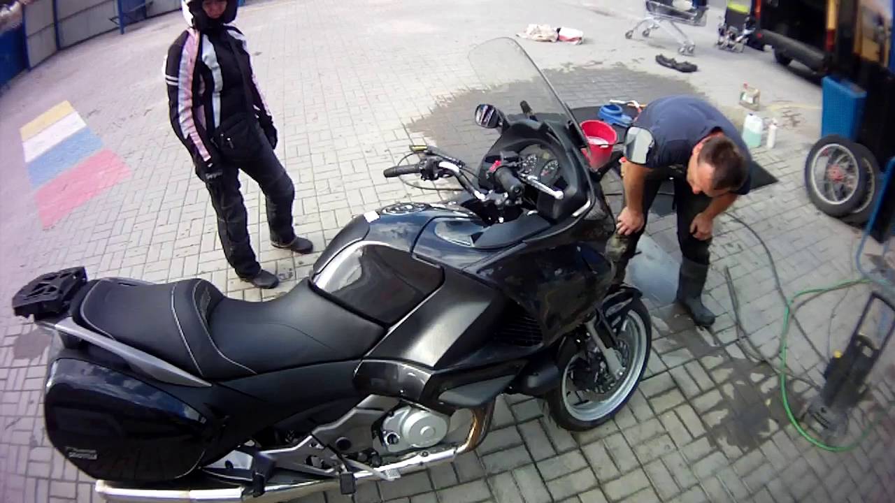 Pierwsza jazda, Honda Deauville