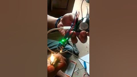 Sensor pendeteksi api menggunakan NodeMCU