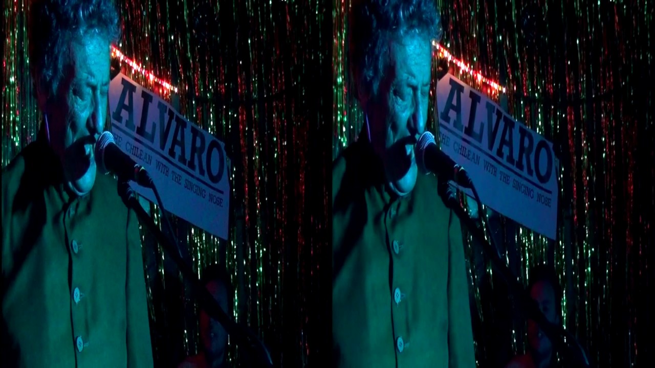 Álvaro & The Squeaks - "Drinking My Own Sperm" (REAL 3D SBS)