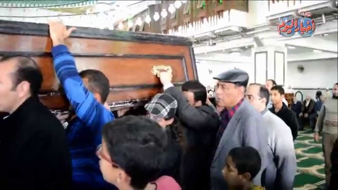 شاهد من مسجد الحصرى جنازة الفنان محمد وفيق وسط غياب الفنانيين