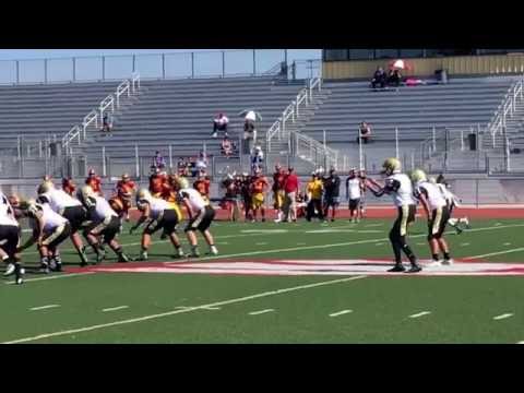 Kannon gets off great punt to pin Estancia back deep in their own terr